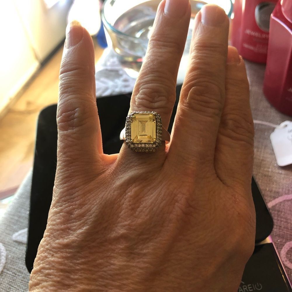 Bella Luce ( beautiful Light) yellow high dome. Size 6 fully finished 3 stacks